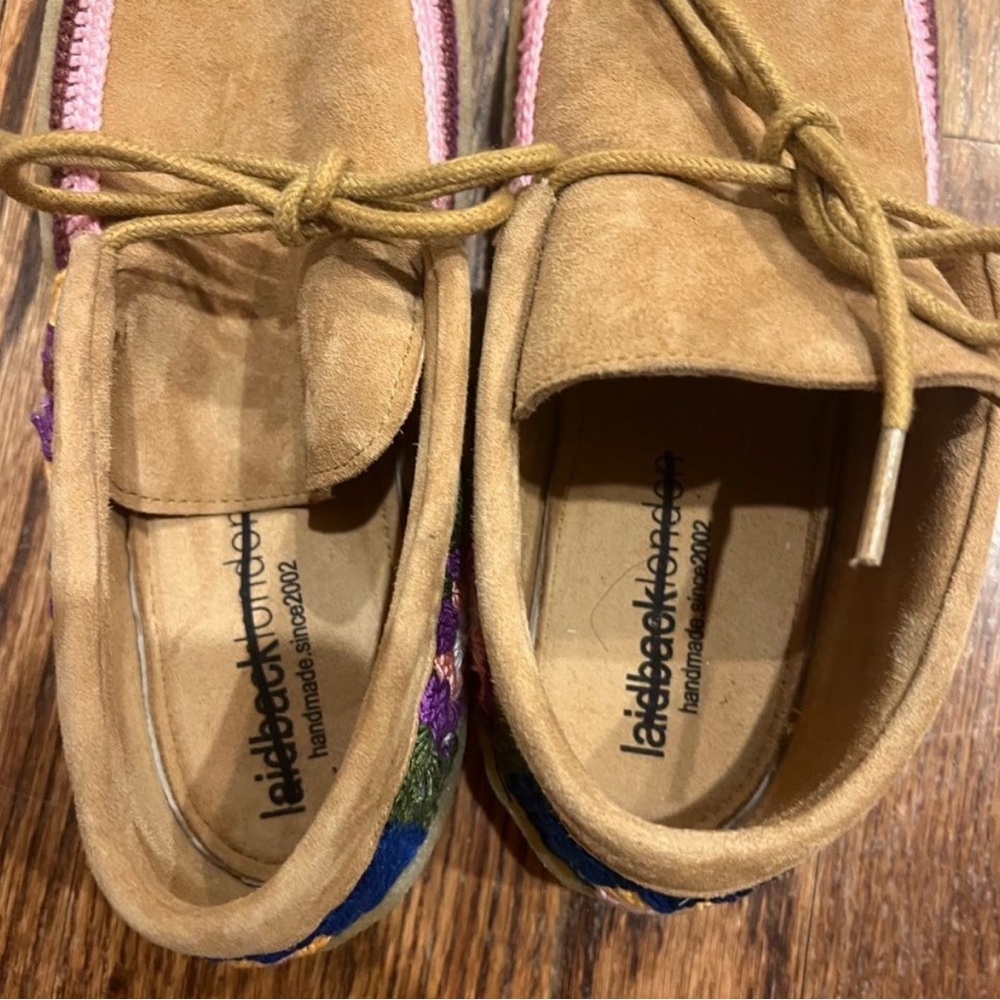 Stylish Tan and Pink Komo Crochet Moccasins - Picture 6 of 8